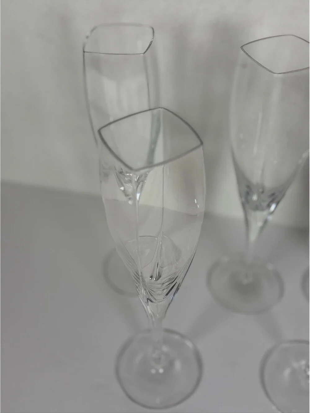 Set of 6 MIkasa r Glass Champagne Flutes Square Rim Elegant Stemware F-12